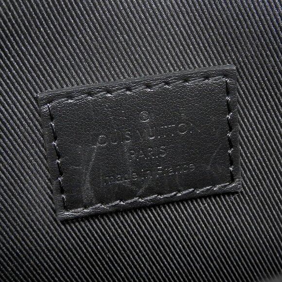 LOUIS VUITTON Brown Monogram Pouch - Picture 8 of 8